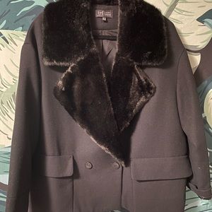 ZARA • Coat with fur collar